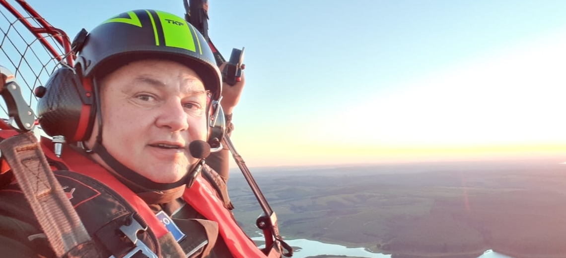 Plim-plim: Santa V e os amantes do paramotor na TV