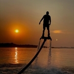 Prática de Flyboard na Riviera de Santa Cristina XIII.